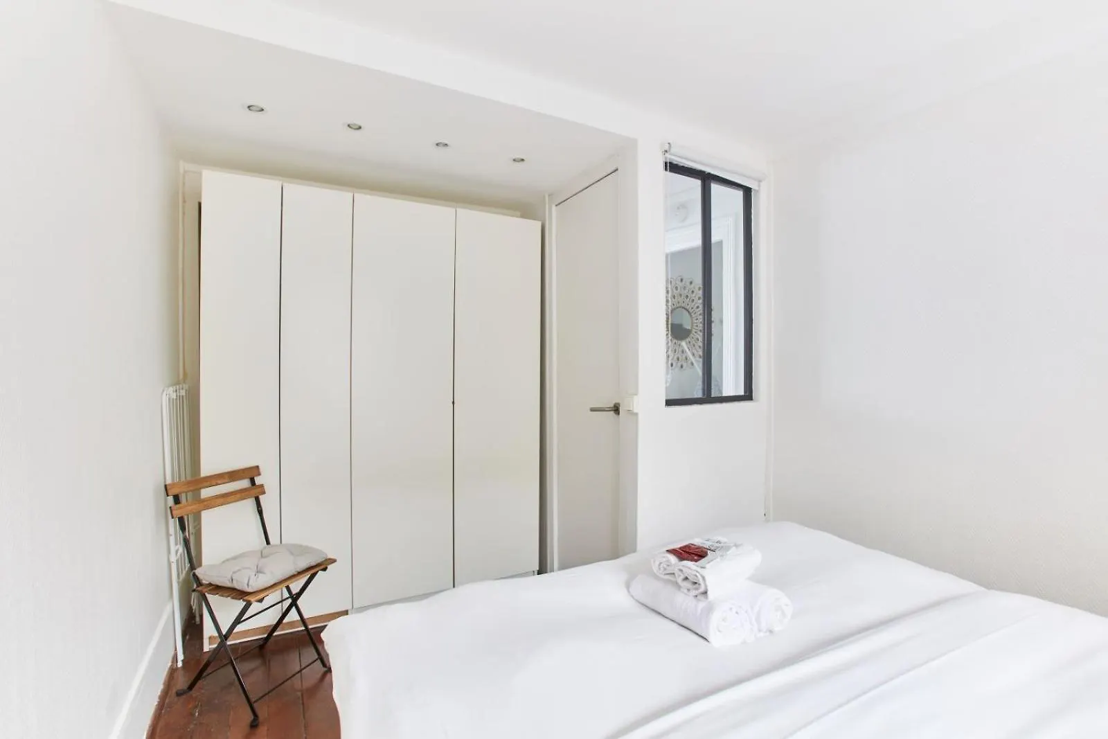 파리 Cosy Montmartre 2Br 아파트 0*,  프랑스